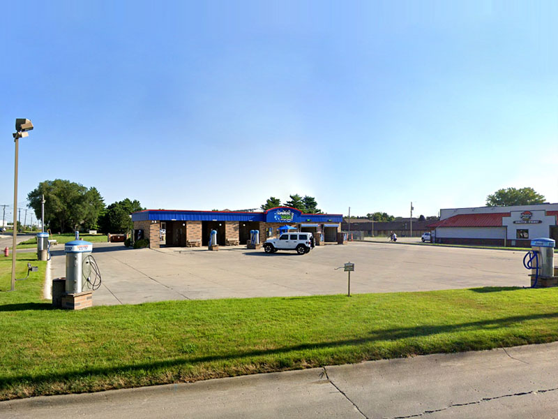 Superior Wash - Benjamin Ave featured business photo